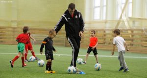 Как стать футбольным детским тренером
