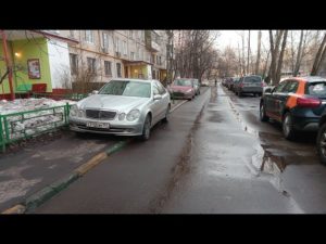 Куда жаловаться на припаркованные машины тротуаре в москве